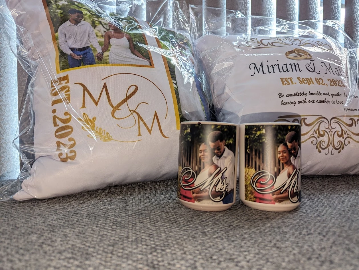 Personalized wedding cushions and photo mugs